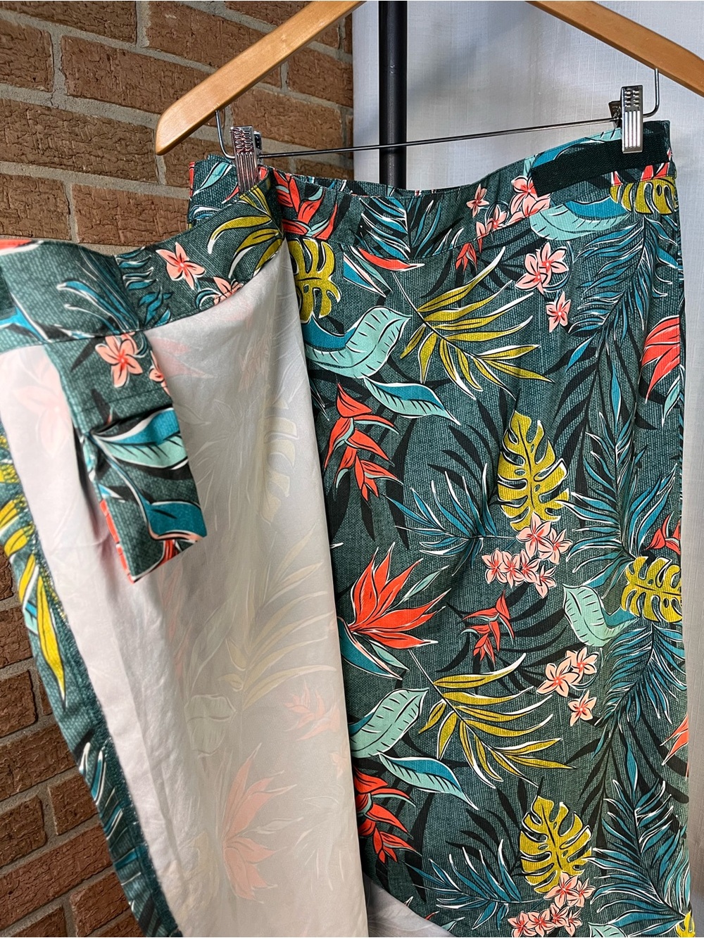 RipSkirt Hawaii Paia Maui Tropical Wrap Skirt Medium Resort Cruise travel - Picture 4 of 9